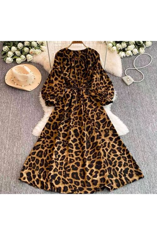 ملابس نسائية صيفية فستان 