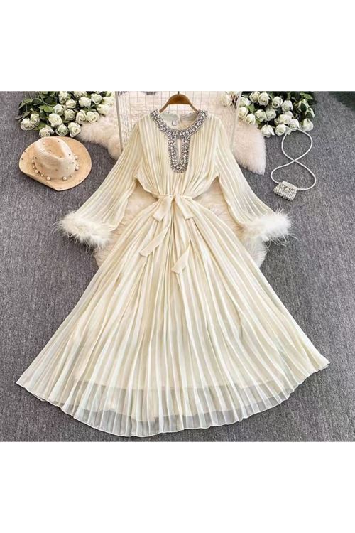 ملابس نسائية صيفية فستان  