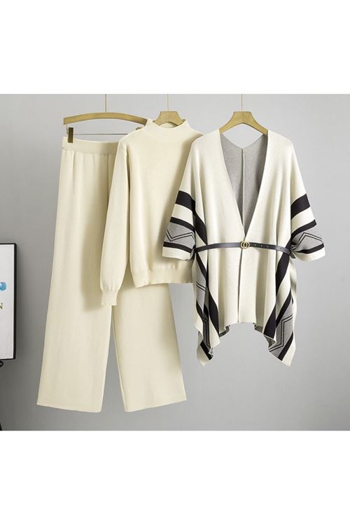 ملابس نسائية شتوية قاط