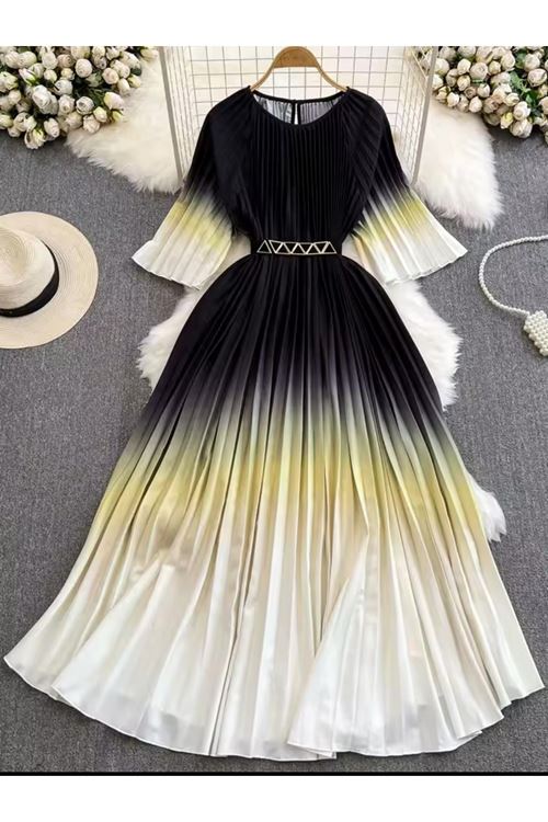 ملابس نسائية صيفية فستان  