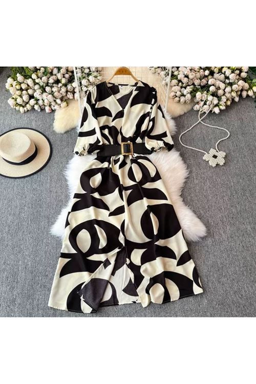 ملابس نسائية صيفية فستان  