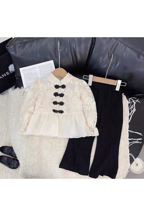 طفل بنت صيفية قاط 