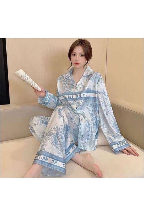 ملابس نسائية صيفية تراك 