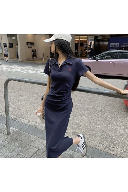 ملابس نسائية صيفية فستان  