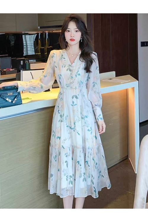 ملابس نسائية صيفية فستان 