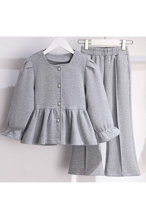 طفل بنت شتوية قاط