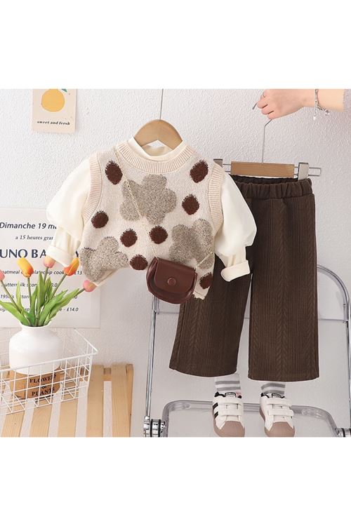 طفل بنت شتوية قاط