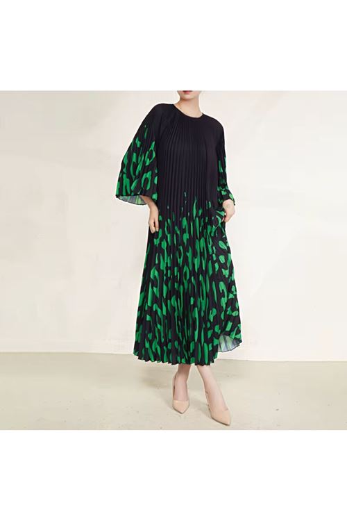 ملابس نسائية صيفية فستان 