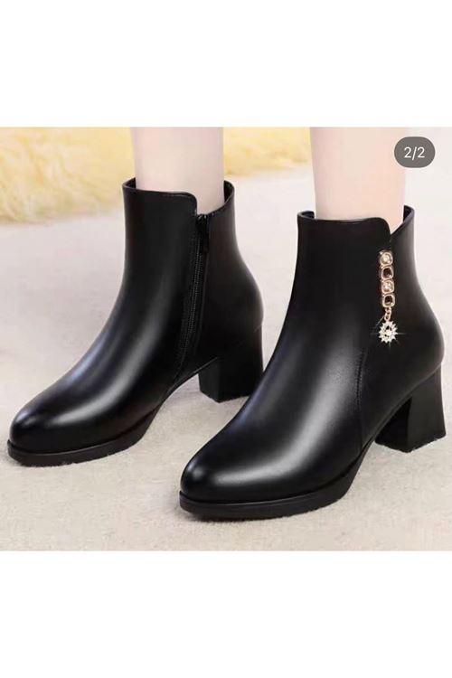 احذية نسائية شتوية بوت قصير كعب 