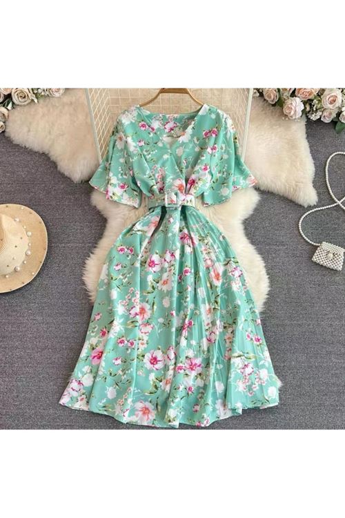 ملابس نسائية صيفية فستان  