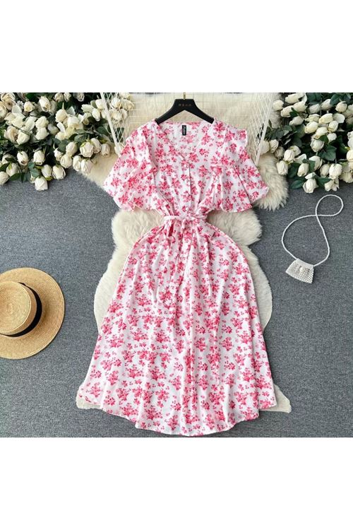 ملابس نسائية صيفية فستان  