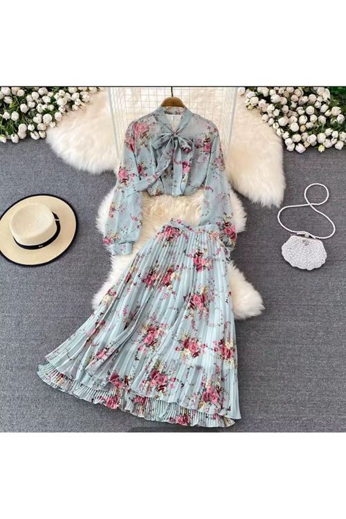 ملابس نسائية صيفية تنورة وقميص 