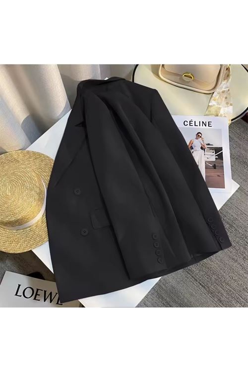 ملابس نسائية صيفية جاكيت 