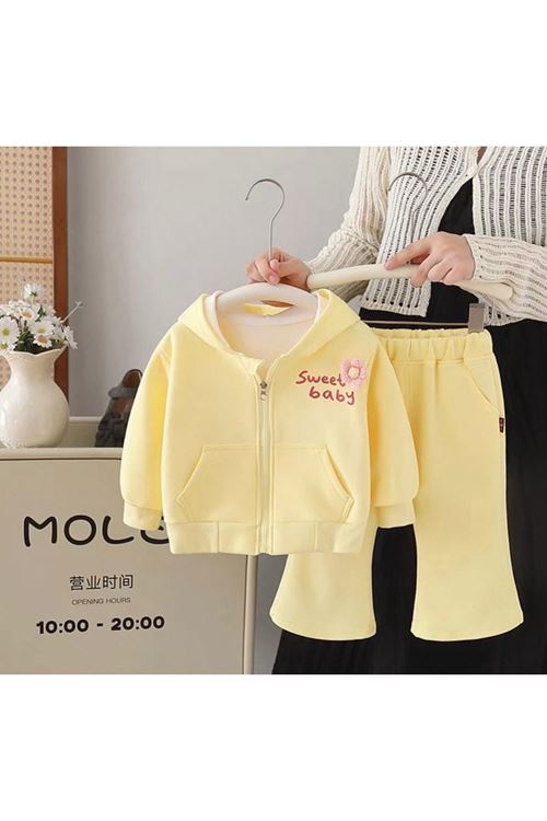 طفل بنت شتوية تراك