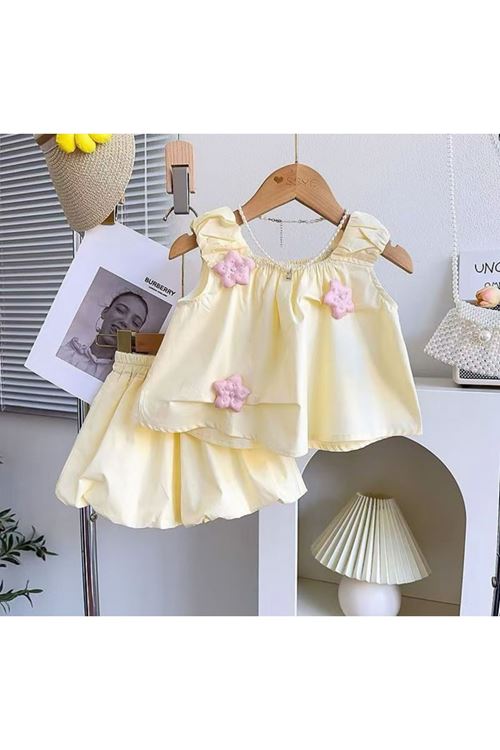 طفل بنت صيفية قاط