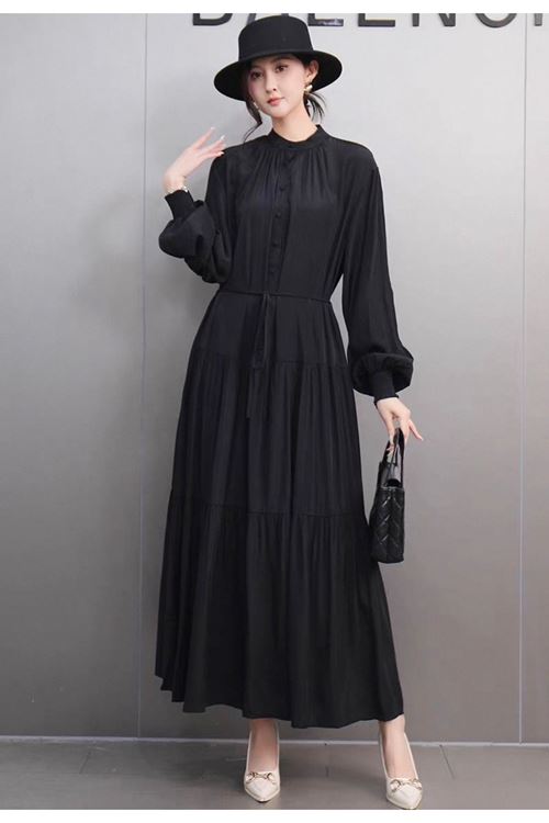 ملابس نسائية صيفية فستان