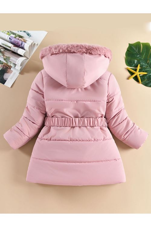 طفل ينت شتوية قمصلة