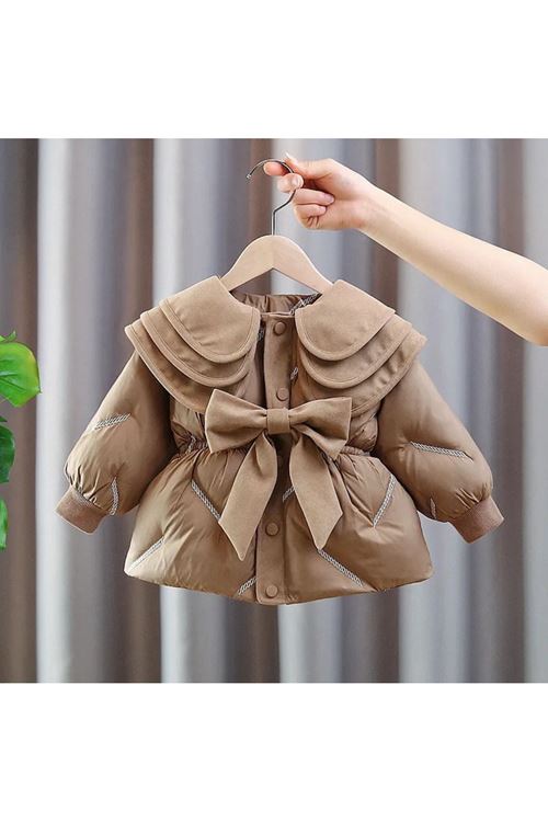 طفل بنت شتوية جاكيت