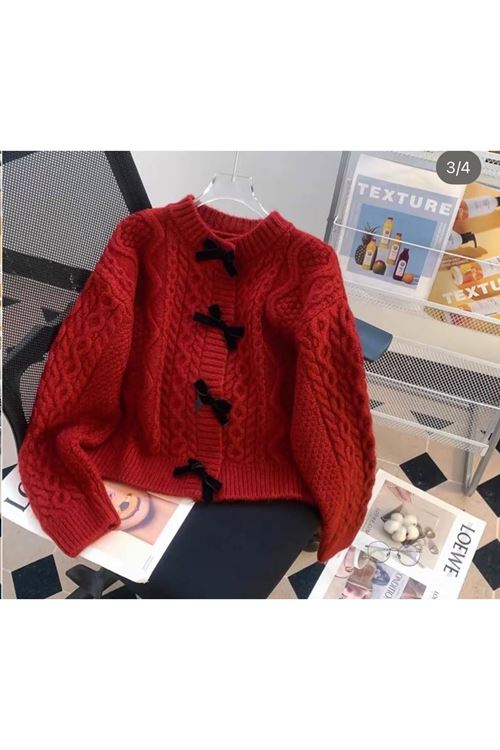 ملابس نسائية شتوية بلوز