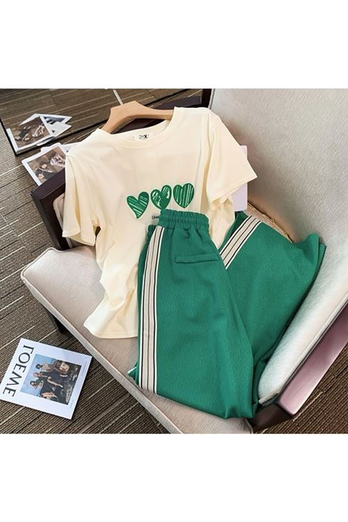 ملابس نسائية صيفية تراك