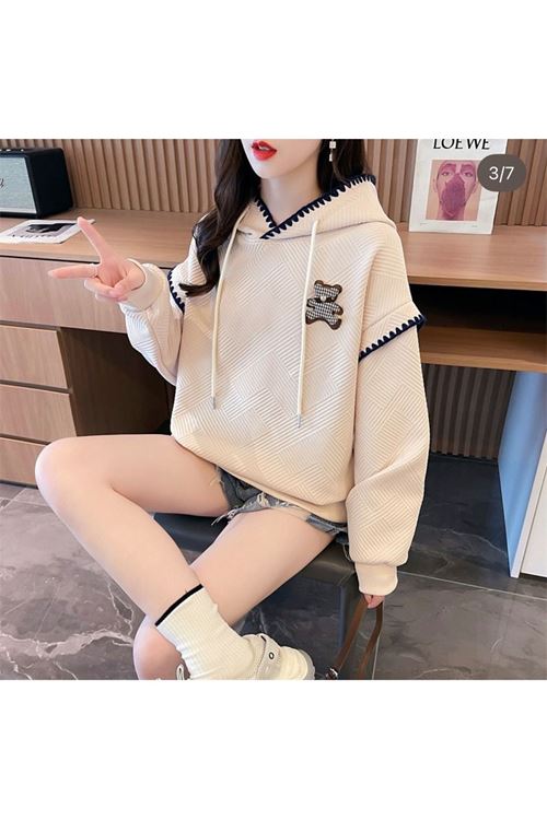 ملابس نسائية شتوية هودي