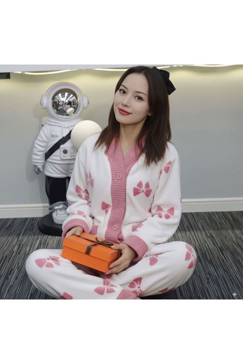 ملابس نسائية شتوية تراك