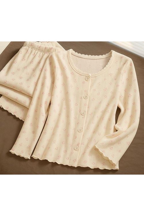 ملابس نسائية شتوية تراك 