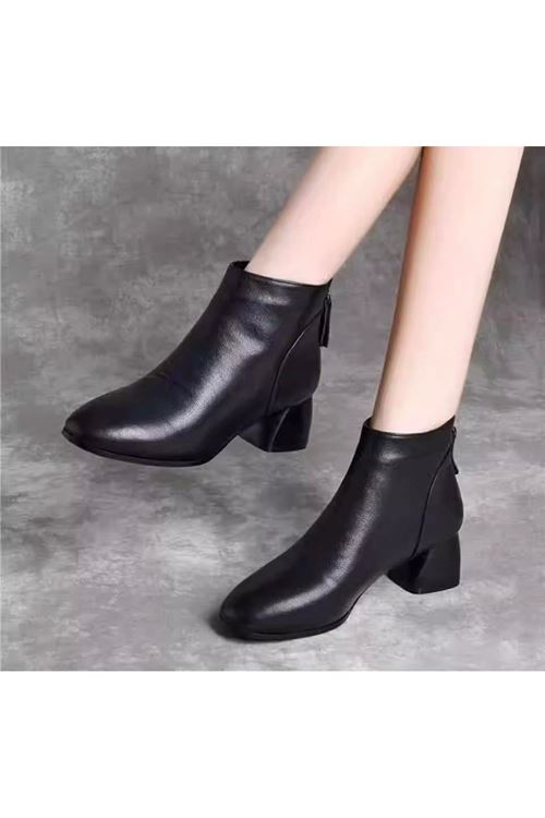 احذية نسائية شتوية بوت قصير كعب  