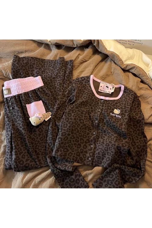 ملابس نسائية صيفية تراك