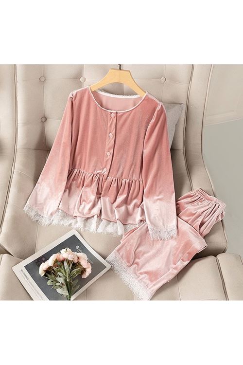 ملابس نسائية شتوية تراك