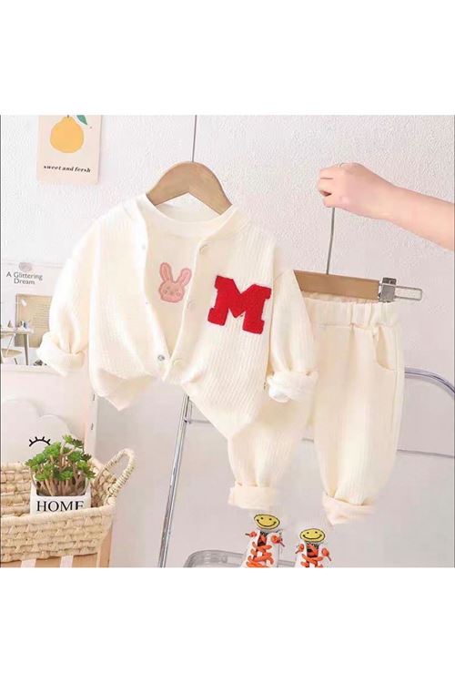 طفل بنت شتوية تراك