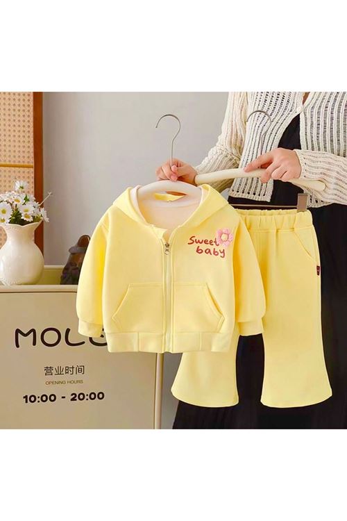 طفل بنت شتوية تراك