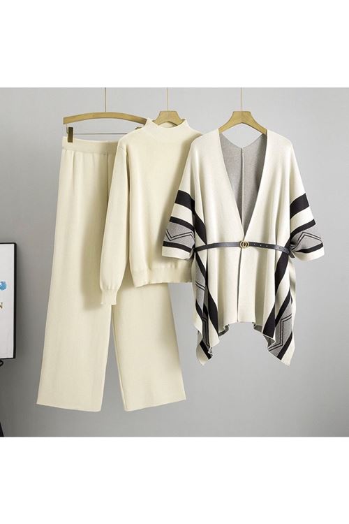 ملابس نسائية شتوية قاط