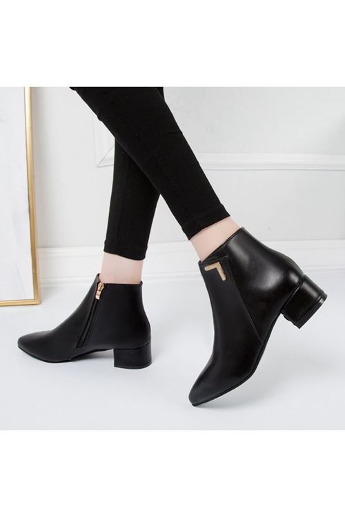 احذية نسائية شتوية بوت قصير كعب 