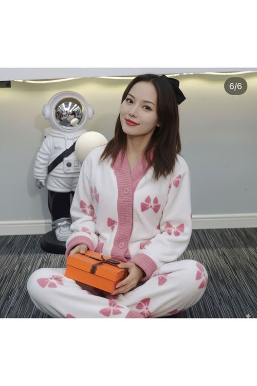 ملابس نسائية شتوية تراك