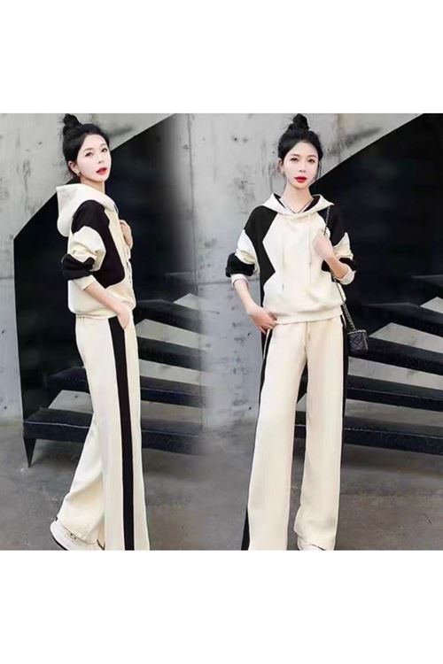 ملابس نسائية شتوية تراك