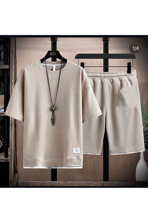 ملابس رجالية صيفية تراك