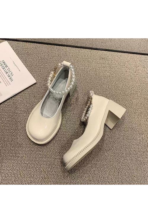 حذاء نسائية صيفية فلات