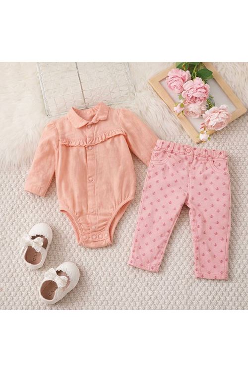 طفل بنت صيفية قاط