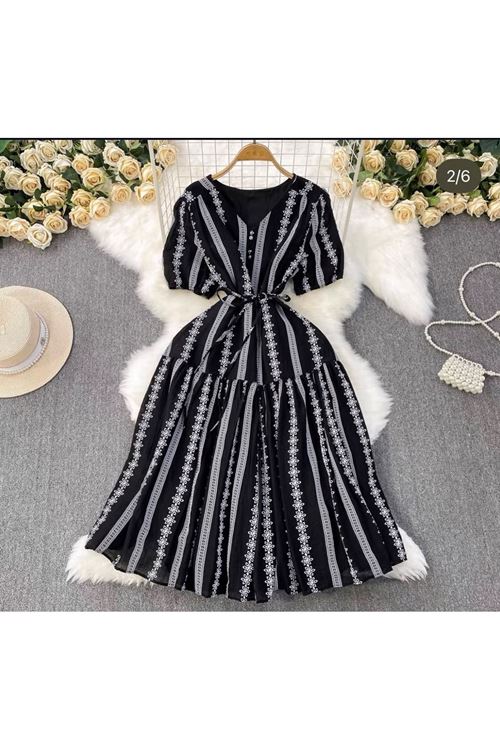 ملابس نسائية صيفية فستان 