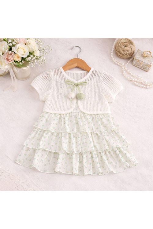 طفل بنت صيفيه فستان