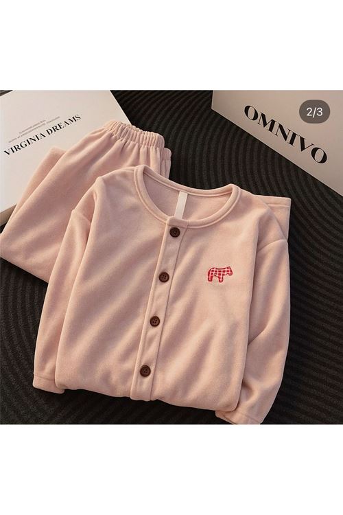 ملابس نسائية صيفية تراك  