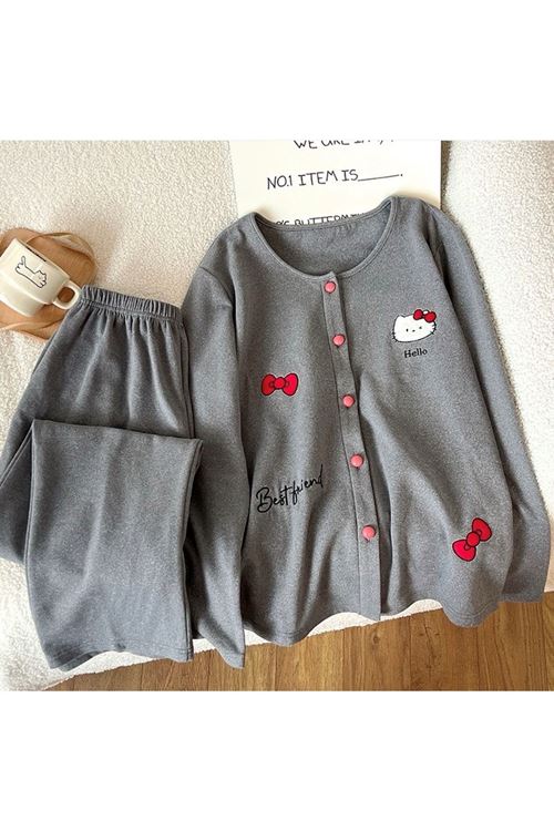 ملابس نسائية شتوية  تراك  