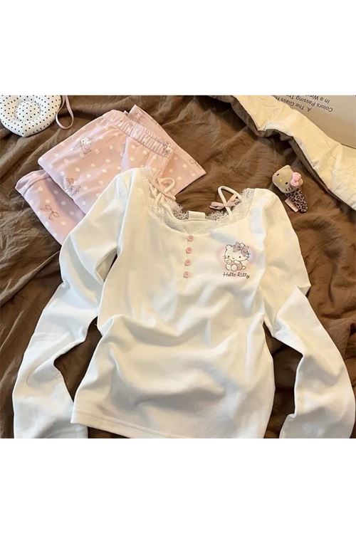 ملابس نسائية شتوية تراك