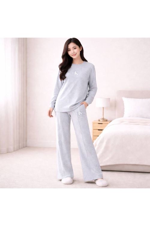 ملابس نسائية صيفية تراك