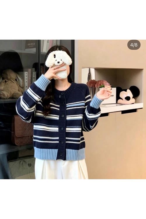 ملابس نسائية شتوية سترة صوف 
