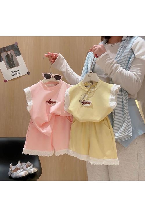 طفل بنت صيفية قاط 